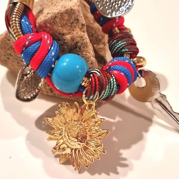 New ZARA Colored Knotted cord bracelet with charms - Picture 4 of 9